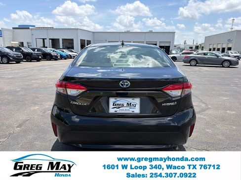 Used 2022 Toyota Corolla LE FWD image 4