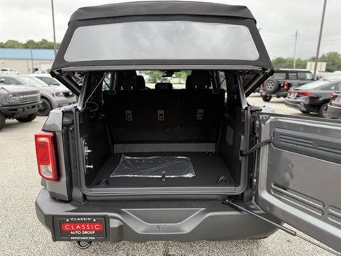 New 2025 Ford Bronco 4-Door image 6