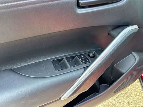 Certified 2023 Toyota Corolla Cross LE w/ Moonroof Package image 16