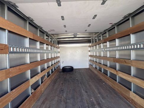 Used 2020 RAM ProMaster 3500 w/ Premium Appearance Group FWD image 13