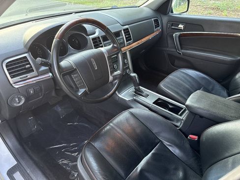 Used 2010 Lincoln MKZ FWD image 11