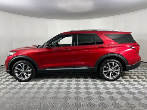 Used 2025 Ford Explorer Platinum w/ Ultimate Package image 11