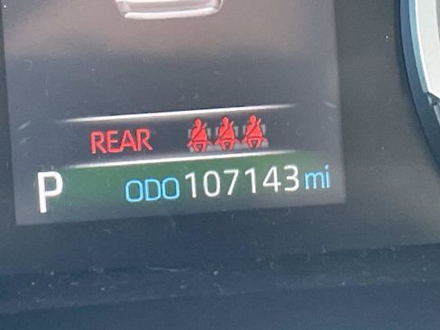 Used 2021 Toyota RAV4 XLE Premium FWD image 30