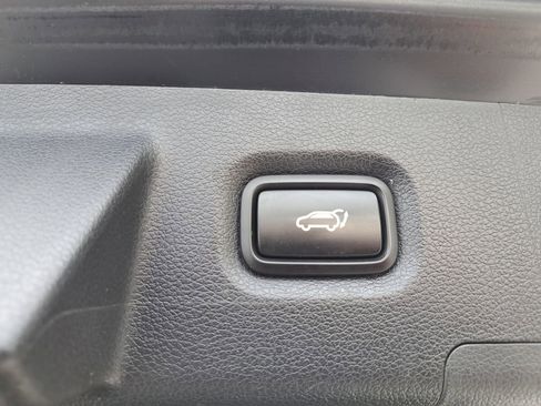 Used 2020 Hyundai Santa Fe Limited w/ Cargo Package image 7