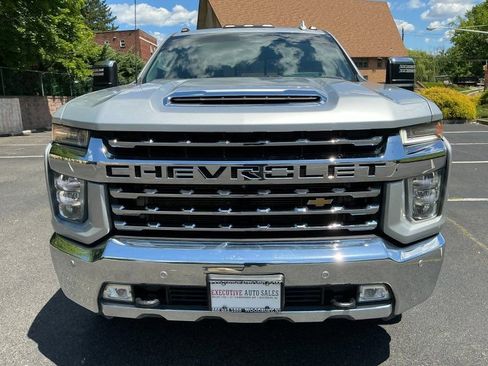 Used 2023 Chevrolet Silverado 3500 LTZ w/ LTZ Texas Edition AWD/4WD image 2