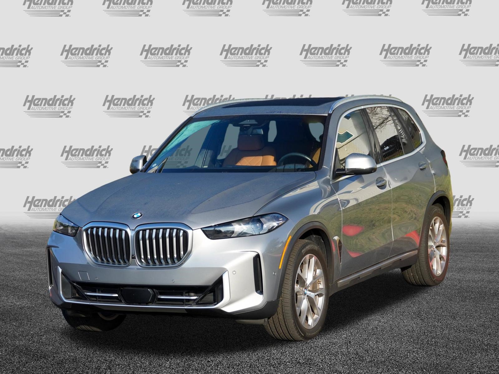 Certified 2024 BMW X5 sDrive40i w/ Parking Assistance Package RWD image 5