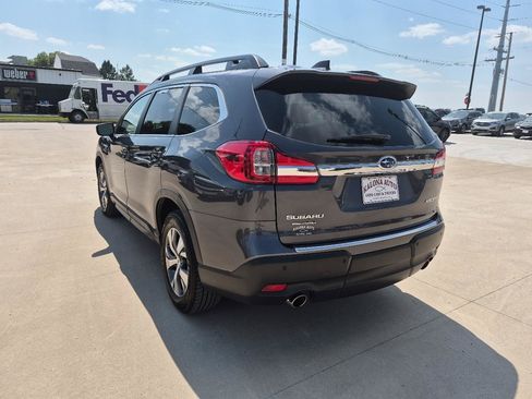 Used 2022 Subaru Ascent Premium w/ Convenience Package AWD/4WD image 8
