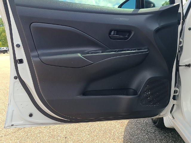 Used 2025 Nissan Versa S w/ Trunk Package FWD image 11
