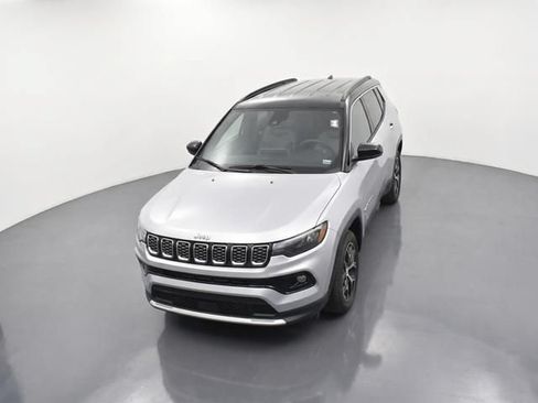 Used 2024 Jeep Compass Limited AWD/4WD image 16