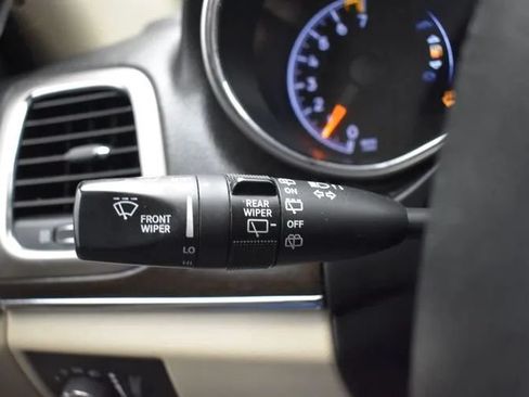Used 2014 Jeep Grand Cherokee Limited AWD/4WD image 26