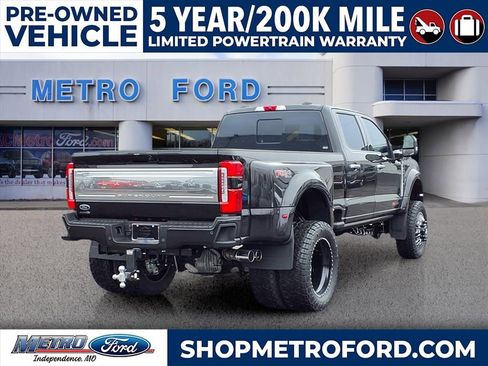 Used 2025 Ford F450 Platinum w/ Platinum Plus Package image 3