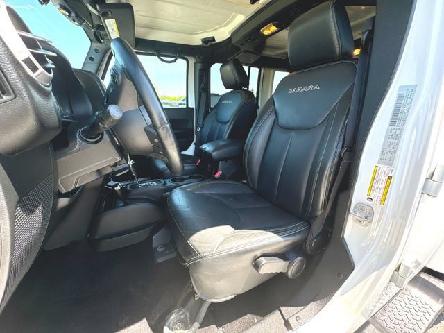Used 2016 Jeep Wrangler Unlimited Sahara w/ Max Tow Package AWD/4WD image 16