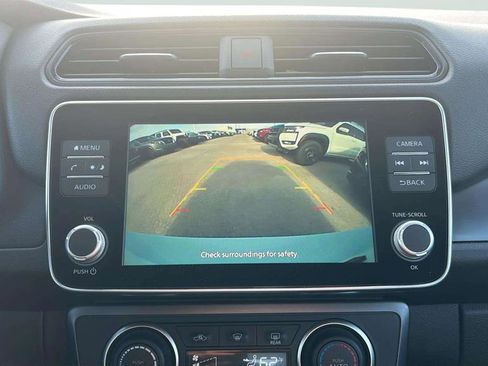 Used 2024 Nissan Leaf S image 28