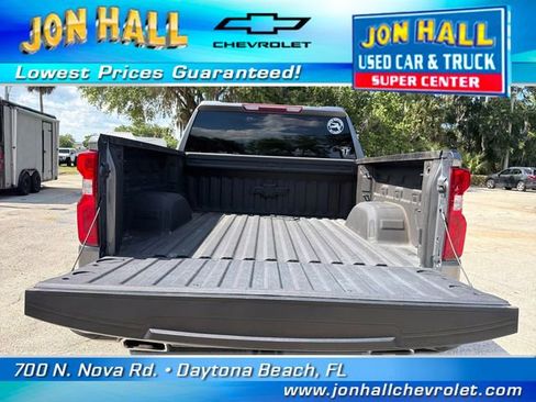 Used 2022 Chevrolet Silverado 1500 LT Trail Boss w/ Bed Protection Package AWD/4WD image 13