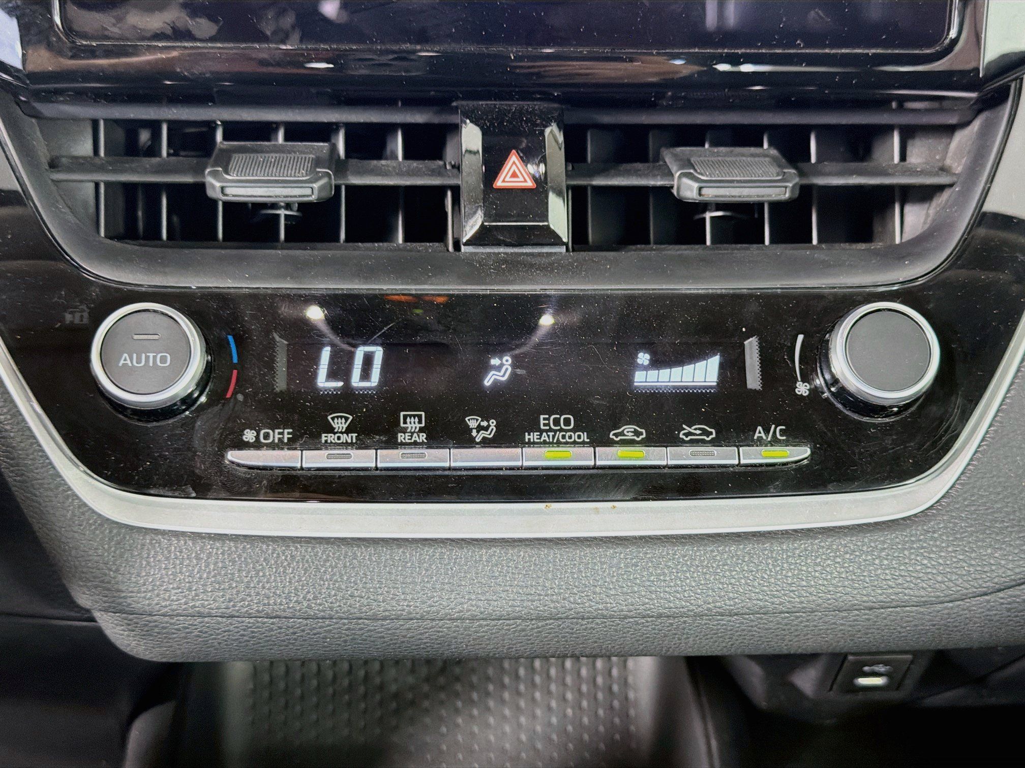 Used 2025 Toyota Corolla LE FWD image 23