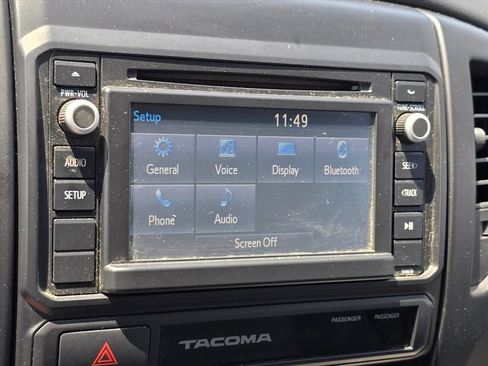 Used 2015 Toyota Tacoma PreRunner w/ Convenience Package RWD image 21