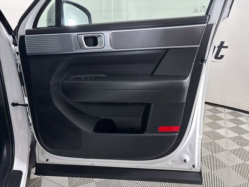 Used 2025 Hyundai Santa Fe SE image 27