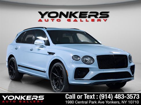 Used 2021 Bentley Bentayga image 13