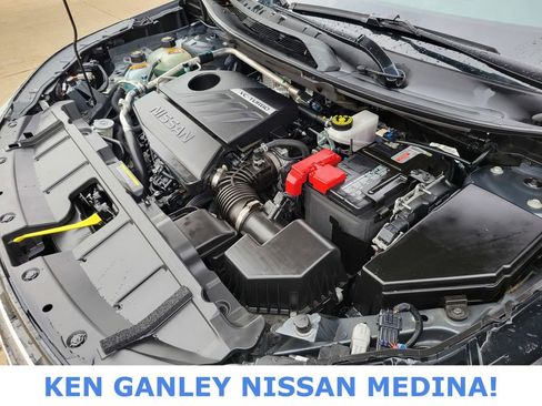 Used 2025 Nissan Rogue SV image 24