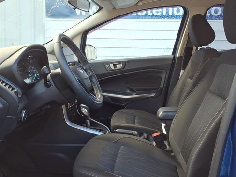 Used 2020 Ford EcoSport SE w/ SE Convenience Package image 8