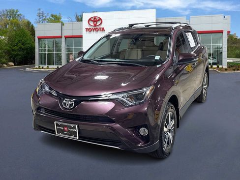 Used 2016 Toyota RAV4 XLE AWD/4WD image 1