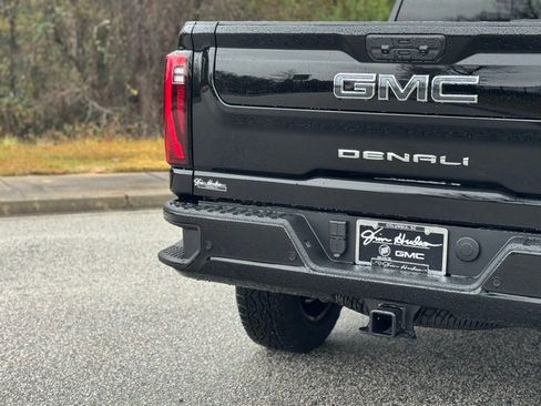 New 2026 GMC Sierra 2500 Denali Ultimate image 15