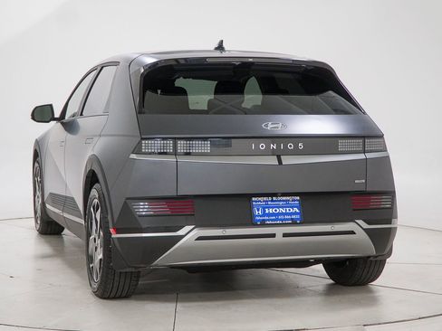 Used 2024 Hyundai Ioniq 5 SEL AWD/4WD image 7