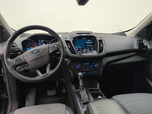 Used 2017 Ford Escape Titanium FWD image 5