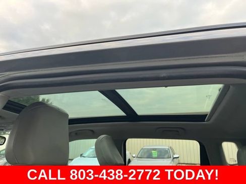 Used 2022 Jeep Compass Latitude w/ Sun and Sound Group FWD image 12