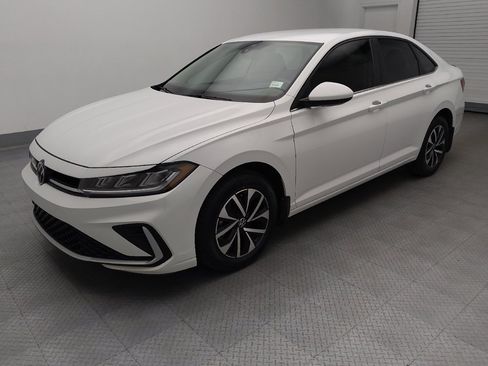 Used 2025 Volkswagen Jetta S FWD image 2