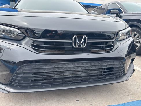 Used 2024 Honda Civic EX image 32