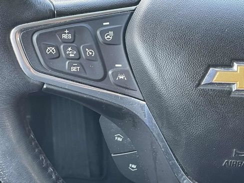 Used 2017 Chevrolet Volt Premier w/ Driver Confidence II Package FWD image 33