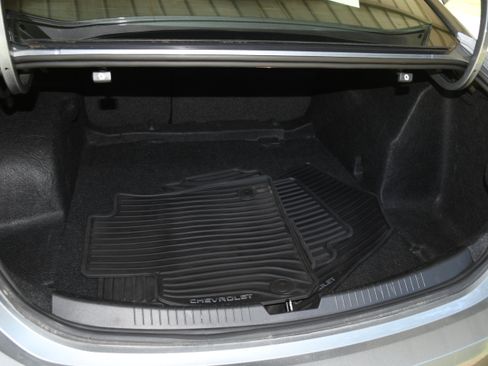 Used 2023 Chevrolet Malibu LT image 17