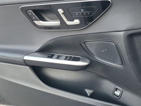 Used 2022 Mercedes-Benz C 300 Sedan image 22