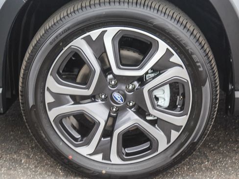 New 2025 Subaru Ascent Limited image 10