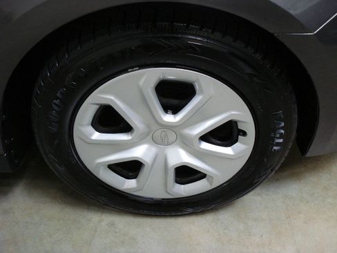 Used 2013 Ford Taurus Police Interceptor AWD w/ Ready For The Road Pkg image 14