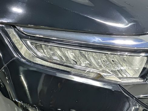 Used 2024 Honda Odyssey Elite image 11