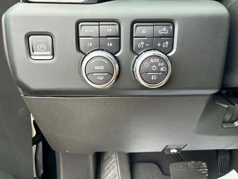 Certified 2024 GMC Sierra 2500 Denali w/ Denali Reserve Package image 18