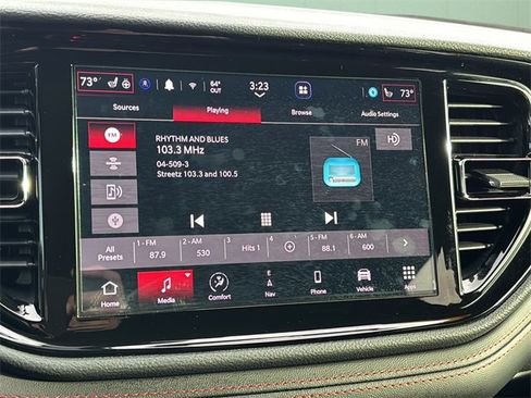 Certified 2025 Dodge Durango R/T w/ Blacktop Package image 30