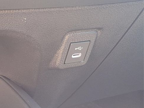 Used 2026 Toyota Corolla SE FWD image 16