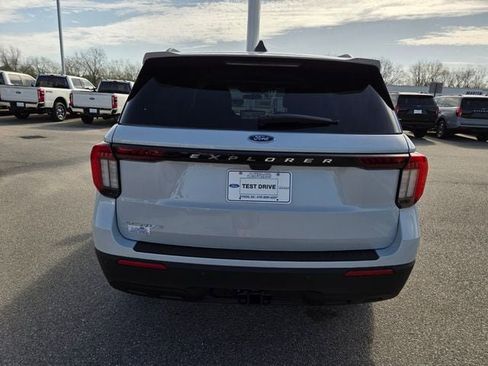 New 2026 Ford Explorer Active image 42