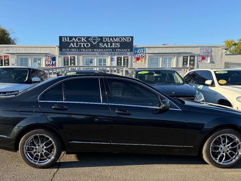 Used 2013 Mercedes-Benz C 250 Sedan image 7