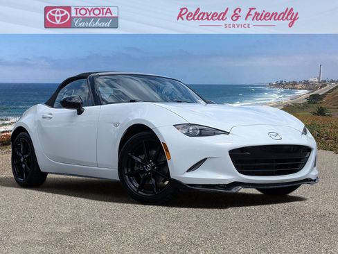 Used 2019 MAZDA MX-5 Miata Club RWD image 1