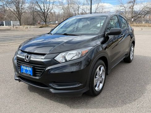 Used 2018 Honda HR-V LX image 9