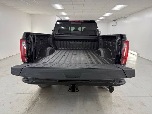 New 2025 GMC Sierra 2500 Denali w/ Denali Reserve Package image 8