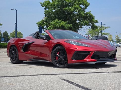Used 2021 Chevrolet Corvette Stingray Preferred Conv w/ Z51 Performance Package RWD image 1