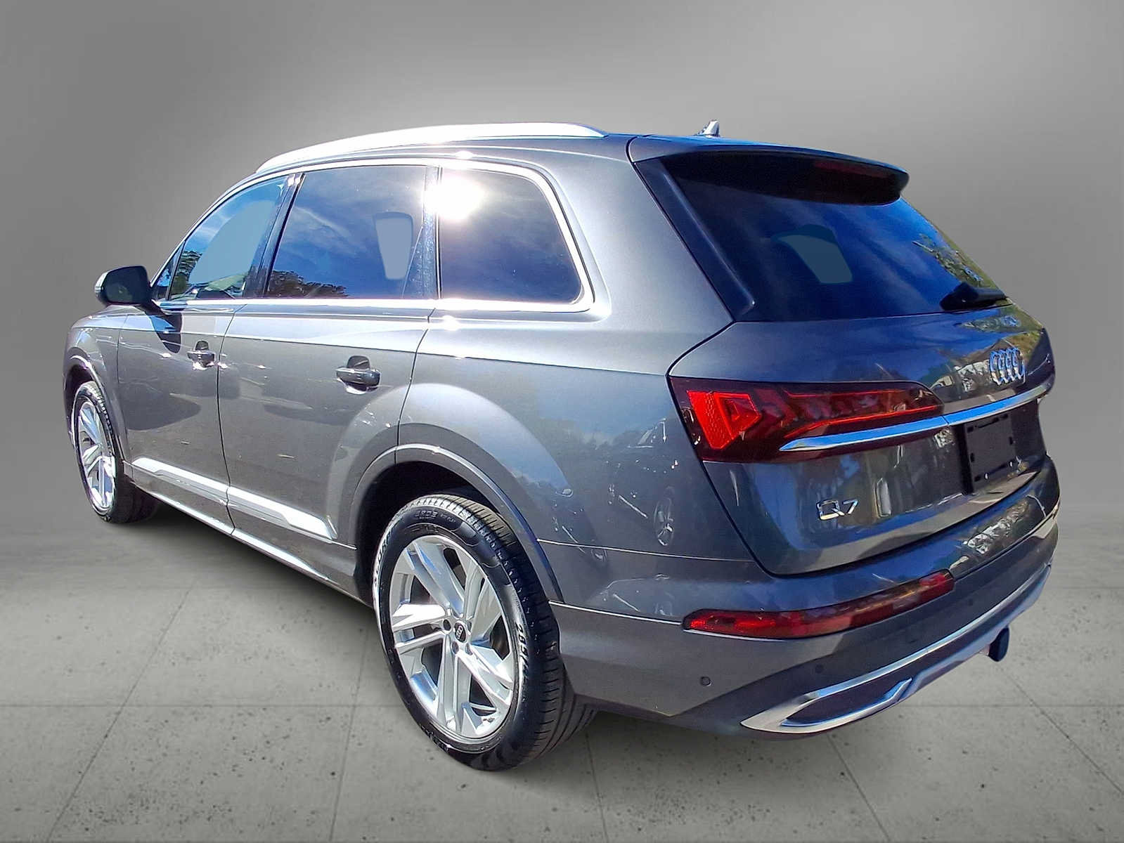 Used 2023 Audi Q7 2.0T Premium w/ Convenience Package AWD/4WD image 6