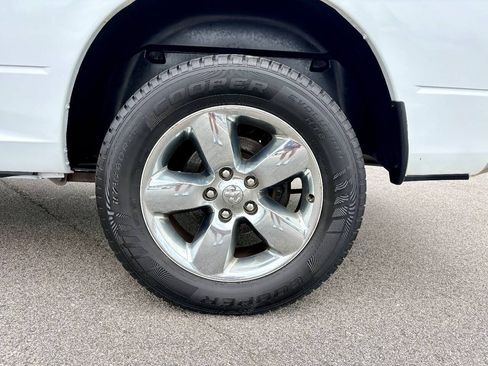Used 2015 RAM 1500 Big Horn AWD/4WD image 38