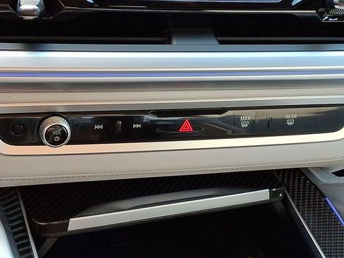 Certified 2024 BMW XM image 17