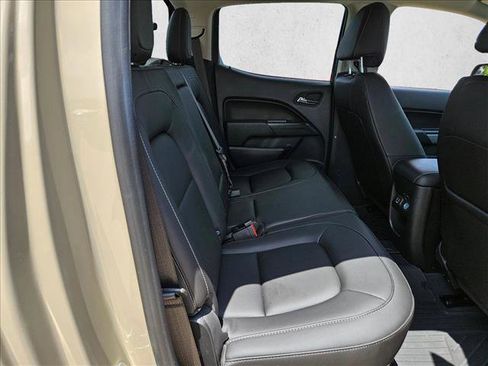 Used 2022 Chevrolet Colorado ZR2 AWD/4WD image 17